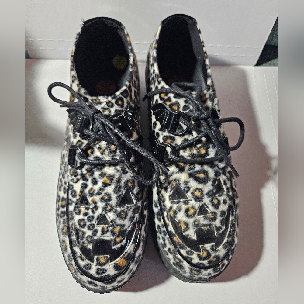 Strange Cvlt Halloween Edition Leopard Jack Krypt Creepers NWOT 11